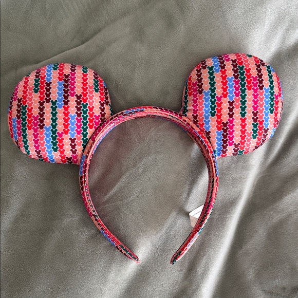 Vera Bradley Accessories - Vera Bradley ears!